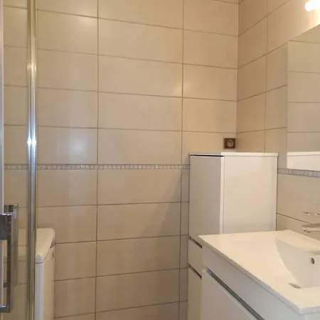Apartment Bormes-les-mimosas, 2 Pieces, 4 Personnes - Fr-1-251-643