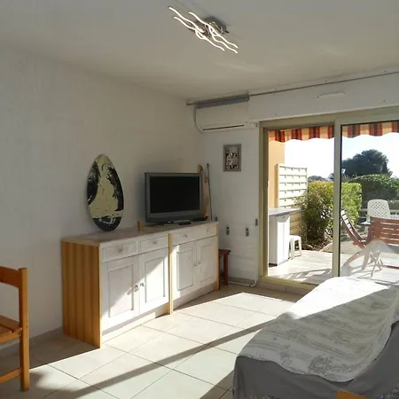 Apartment Bormes-les-mimosas, 2 Pieces, 4 Personnes - Fr-1-251-643 Bormes-les-Mimosas